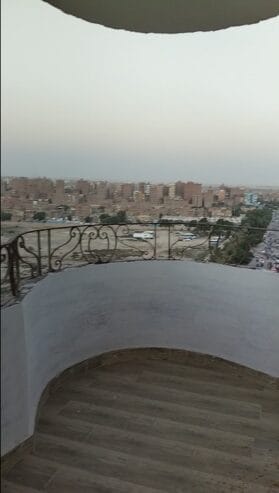 شقة مميزة للبيع بحلوان ( ناصية بحري صريحة) سوبر لوكس اول سكن